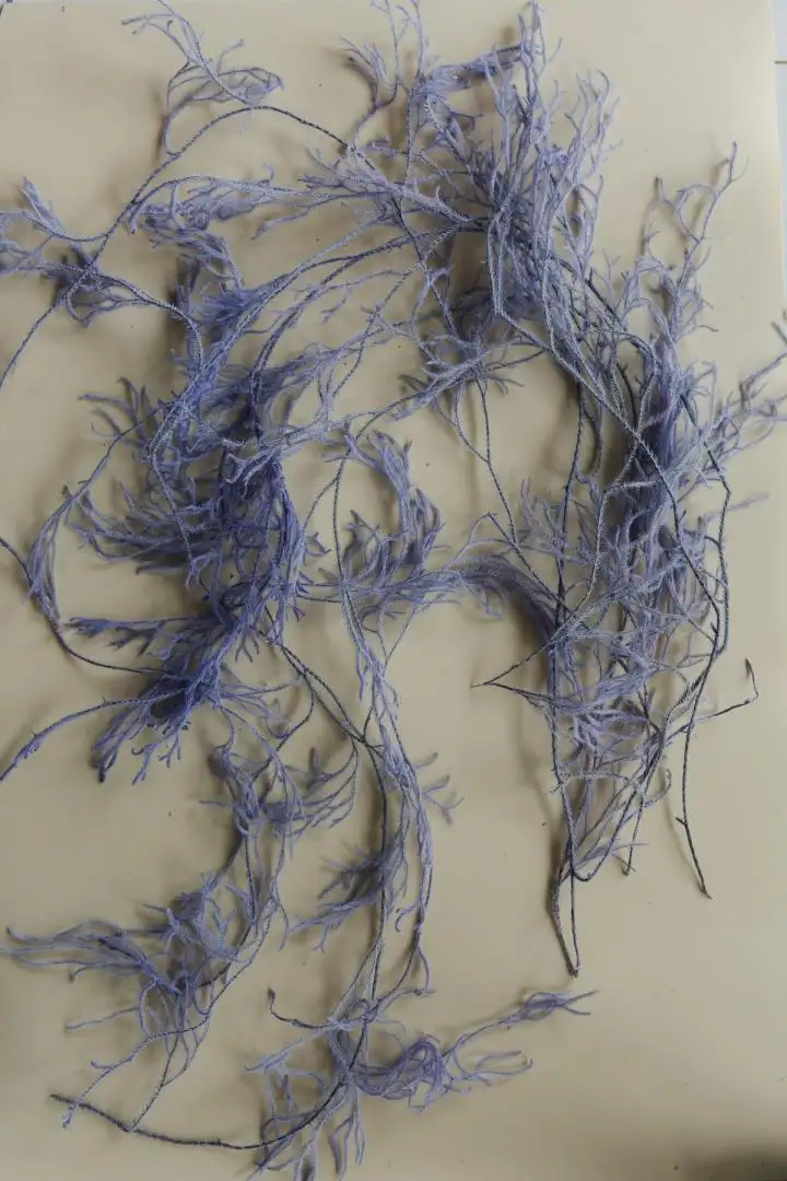 Dây Rừng Màu Xám Khói